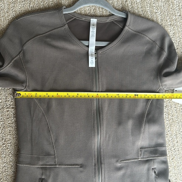 53. NWT Lululemon Ribbed Softstreme Long-Sleeve Romper Nomad Size 0 RARE - Picture 14 of 15